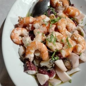 Acireale-Insalata di pesce tiepida
